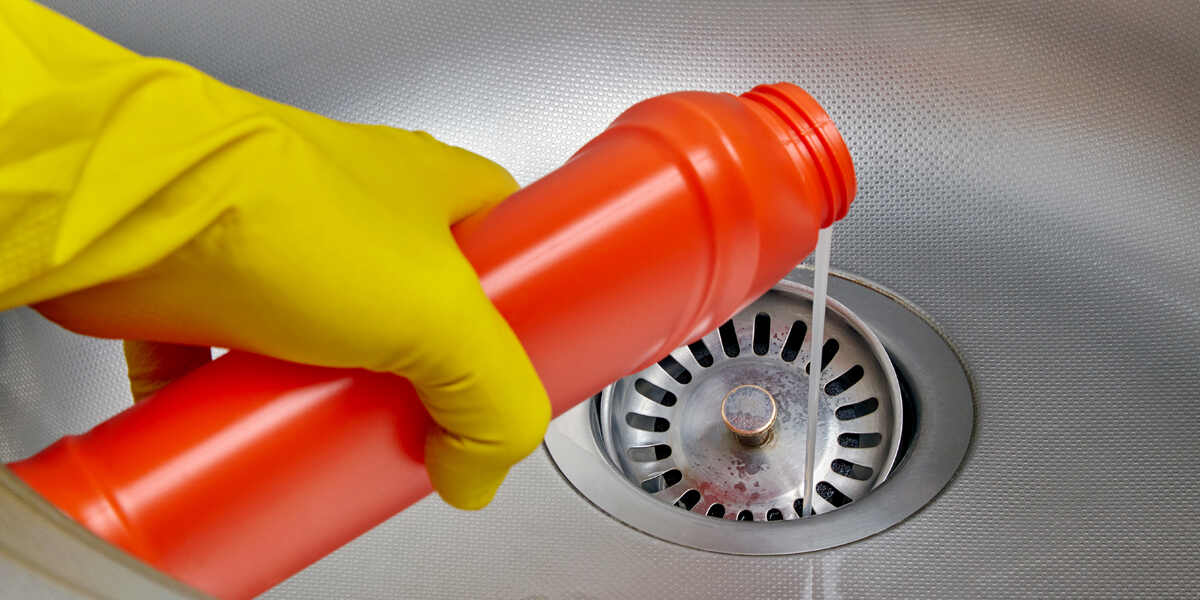 can you put drain cleaner down a garbage disposal